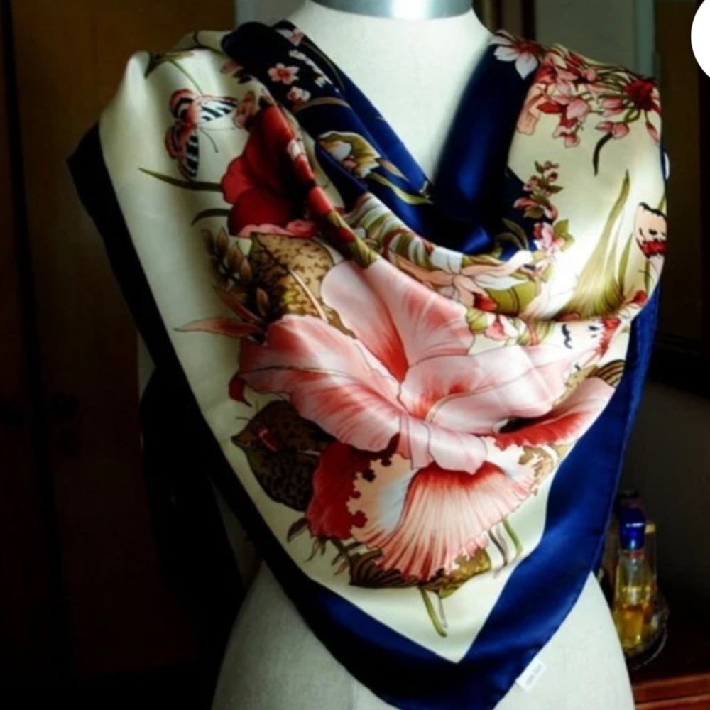 vintage '90s large 💯 silk square navy pink floral butterfly print scarf - Picture 2 of 8